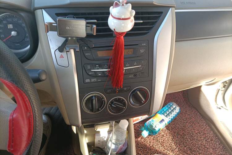 Used Venucia D50 2012 1.6L Manual Luxury Edition