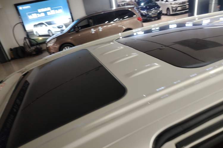 Used Buick GL8 2020 ES Land Cruiser 653T Luxury Model
