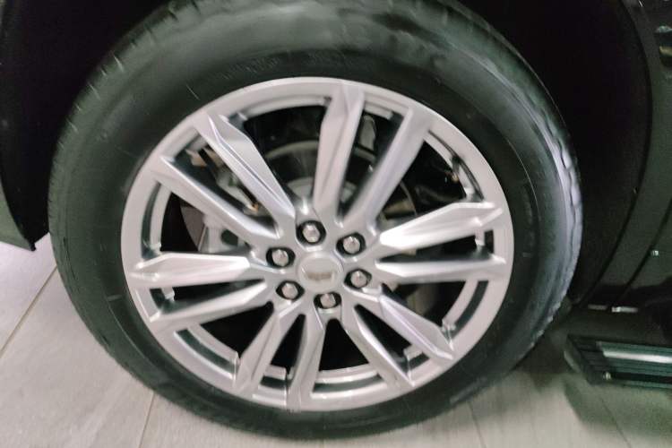 Used Cadillac XT6 2022 2.0T 7-Seater Four-Wheel Drive Luxury Version