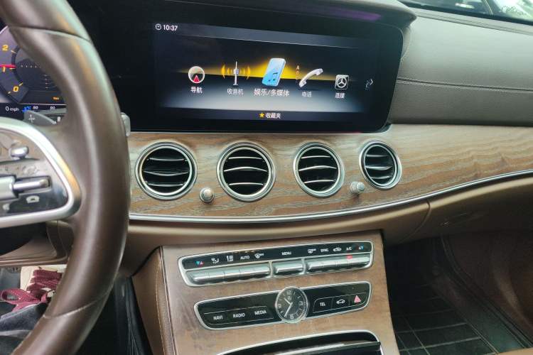 Used Mercedes-Benz E-Class 2019 Facelifted E 300 L Stylish Version Audio And AC Panel