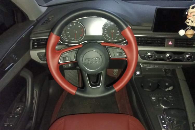 Used Audi A4L 2018 30th Anniversary Edition 40 TFSI Trendy Model
