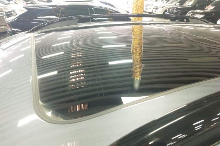 Used Roewe RX5 2020 PLUS 300TGI Automatic Ali National Style Luxury Edition