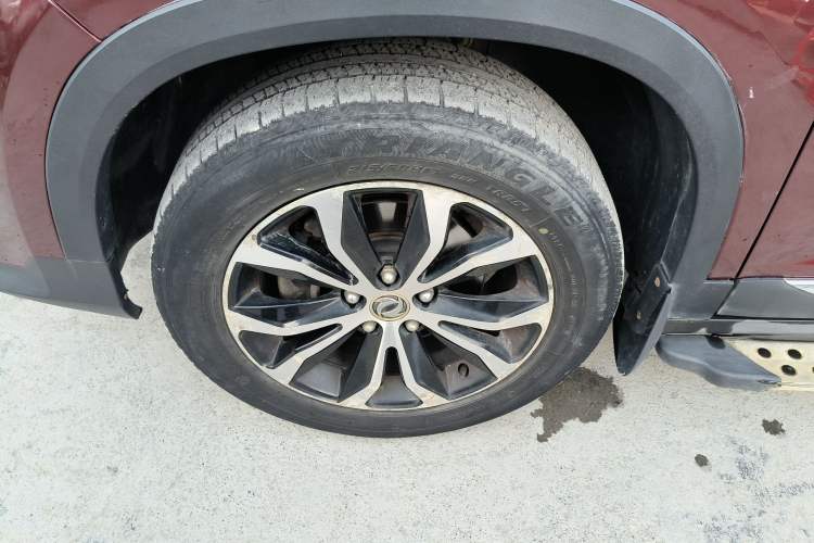 Used FORTHING Joyear X5 2017 Enjoy Series 1.6L CVT Luxury Model
