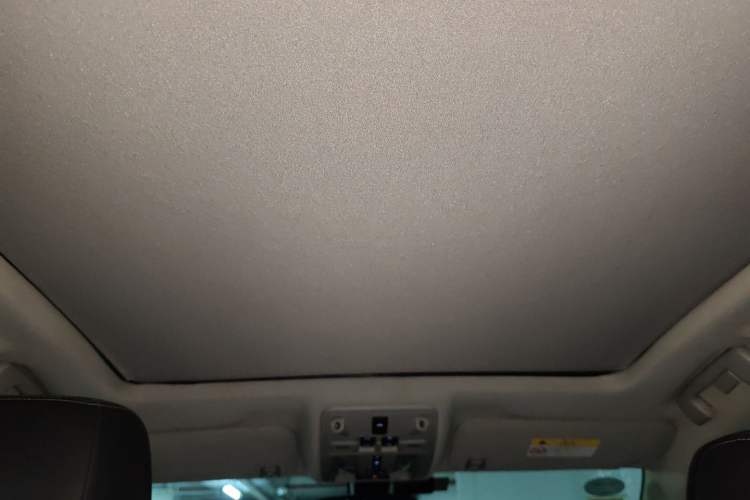 Used Cadillac SRX 2015 3.0L Comfort Version Headliner