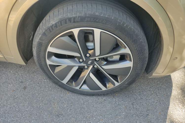 Used Li Auto L9 2022 Max model