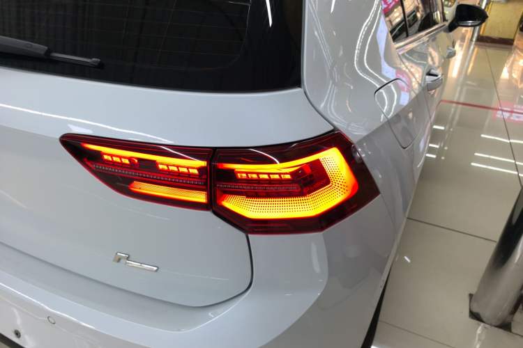 Used Volkswagen Golf 2021 280TSI DSG R-Line
