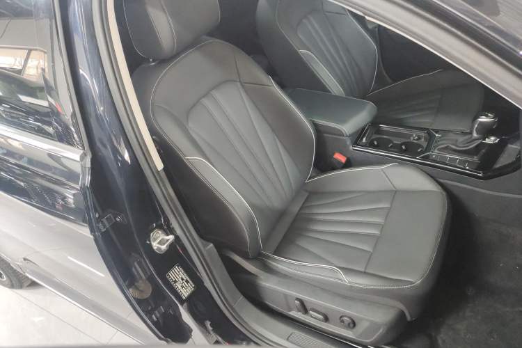 Used Volkswagen Passat 2024 330TSI Starry Elite Edition