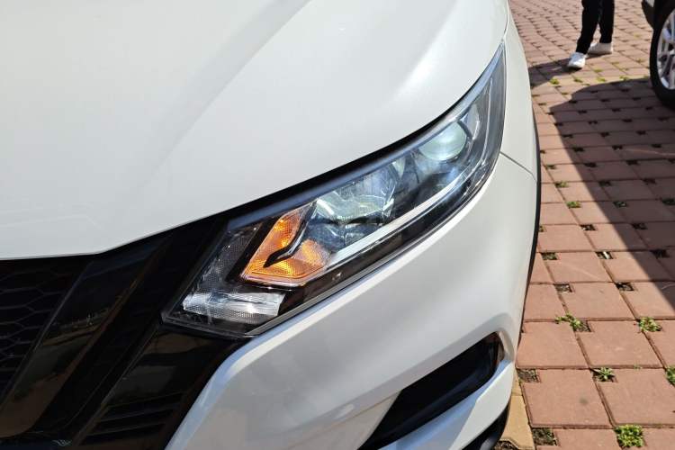 Used Nissan Qashqai 2023 Classic 2.0L CVT XV Comfort Edition Left Front Headlight