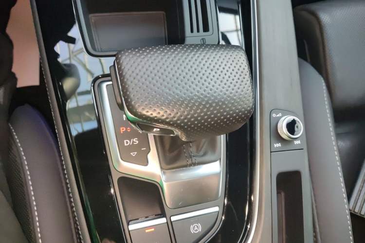 Used Audi A4L 2024 40 TFSI Luxury Dynamic Edition