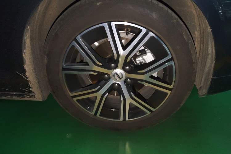 Used Volvo S60 2025 B4 Zhiyi Luxury Edition