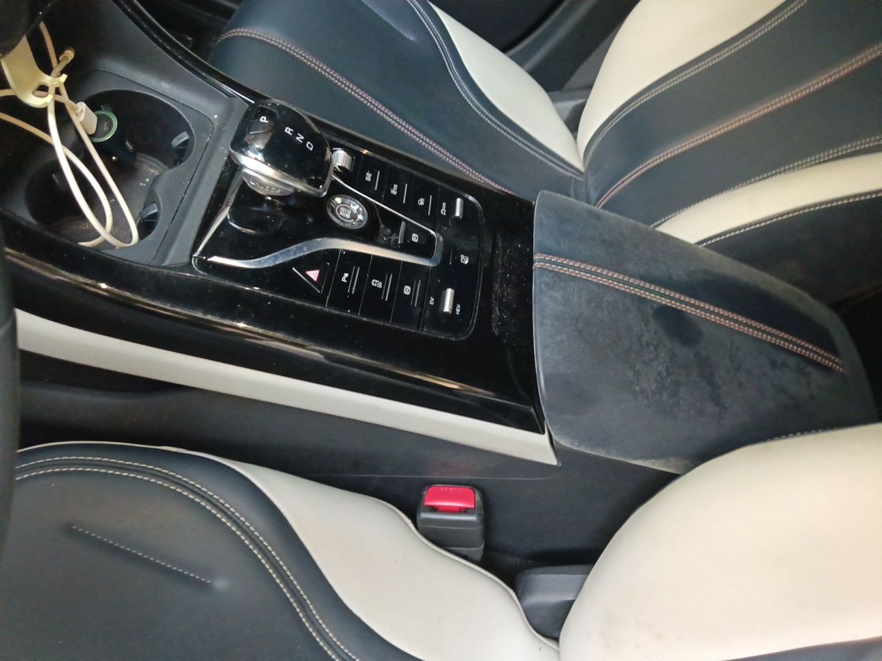 BYD Qin PLUS 2021 DM-i 55KM Prestige Model — снимка 20