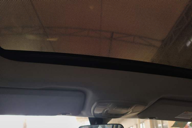 Used BAIC Senova X65 2015 2.0T automatic comfort version
