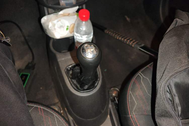 Used CHANGAN Benni 2015 1.4L Manual Luxury Model China V Standard
