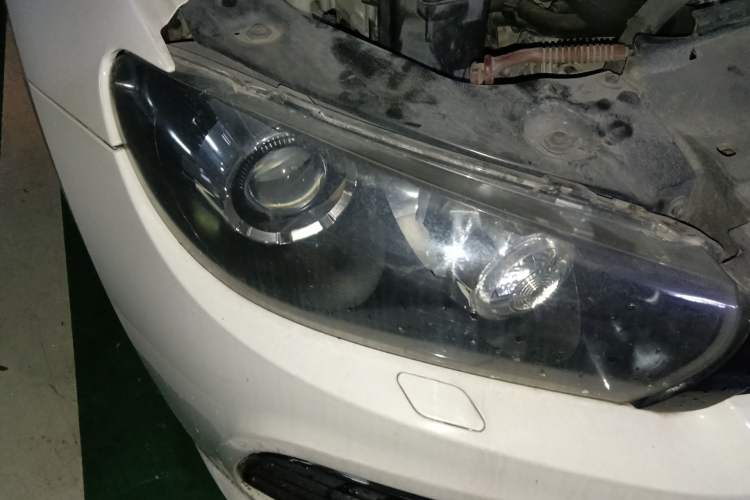 Used Volkswagen Scirocco 2011 R 2.0TSI Right Front Headlight