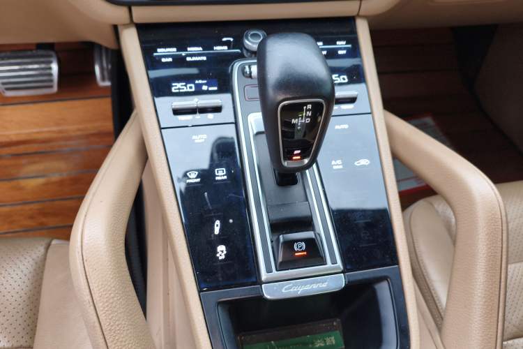 Used Porsche Cayenne 2019 2.9T S U.S. specification Gear Lever