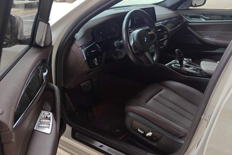 Used BMW 5 Series 2020 525Li M Sport Package
