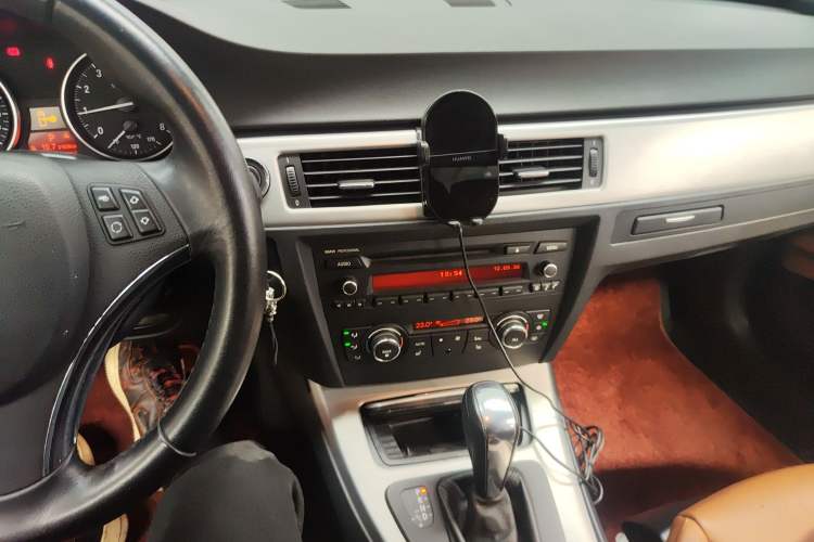 Used BMW 3 Series 2011 325i Convertible Coupe Audio And AC Panel