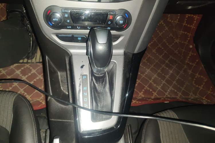 Used Ford Focus 2012 Hatchback 1.6L Automatic Fashion Edition
