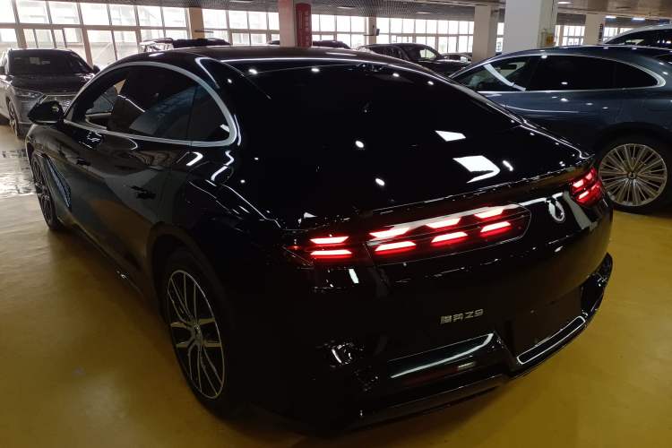 Used Denza Z9 2024 1100 km Four-Wheel Drive Max Version
