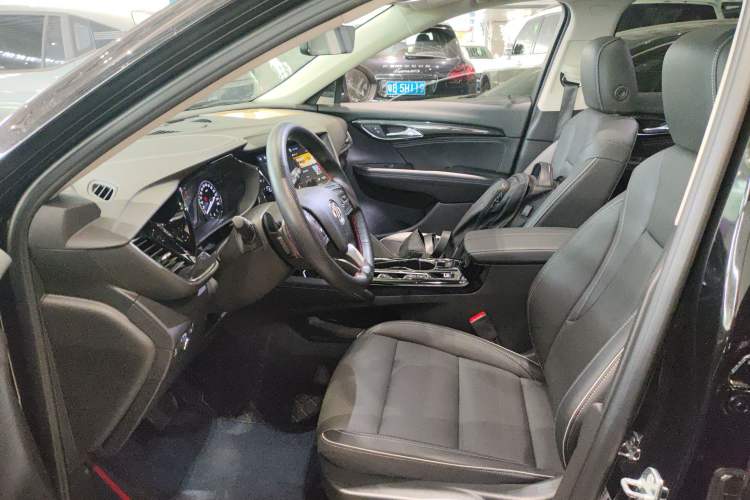 Used Buick Envision 2023 Encore Plus 652T Five-Seat All-Wheel-Drive Luxury Model Left Front Seat