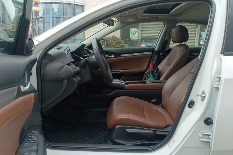 Used Honda Civic 2016 220TURBO CVT Luxury Edition