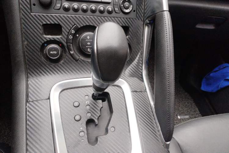 Used Peugeot 3008 2015 2.0L Automatic Trend Edition
