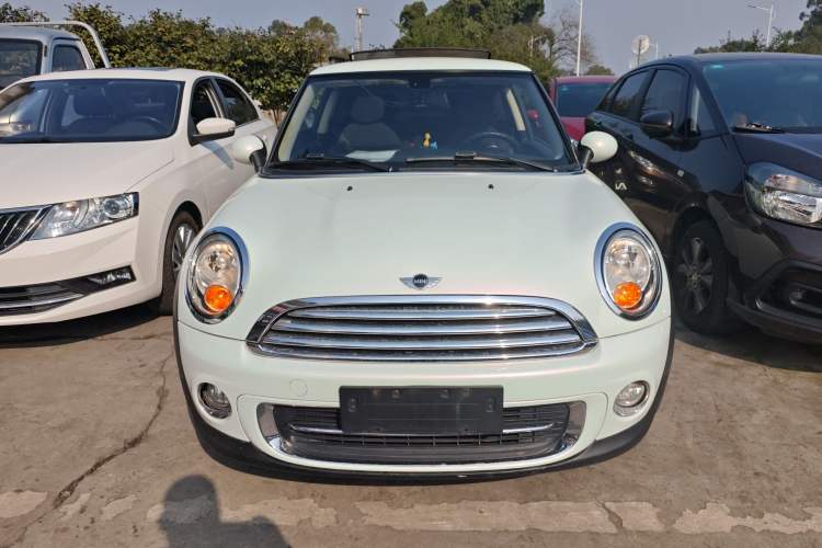 Used MINI MINI 2011 1.6L COOPER Fun
