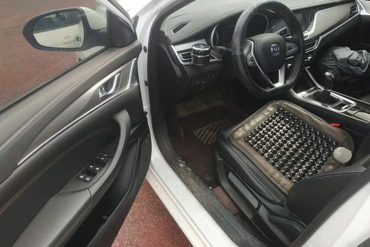 Used CHANGAN Eado 2019 High-Energy Edition 1.6L GDI Manual Pioneer Model China VI Standard Driver Seat