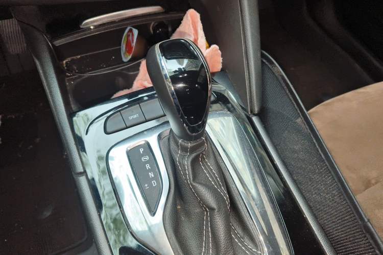 Used Buick Regal 2019 20T Elite Version China VI Standard