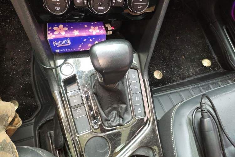 Used Volkswagen Tiguan L 2021 330TSI Automatic Two-Wheel Drive R-Line Enhanced Edition
