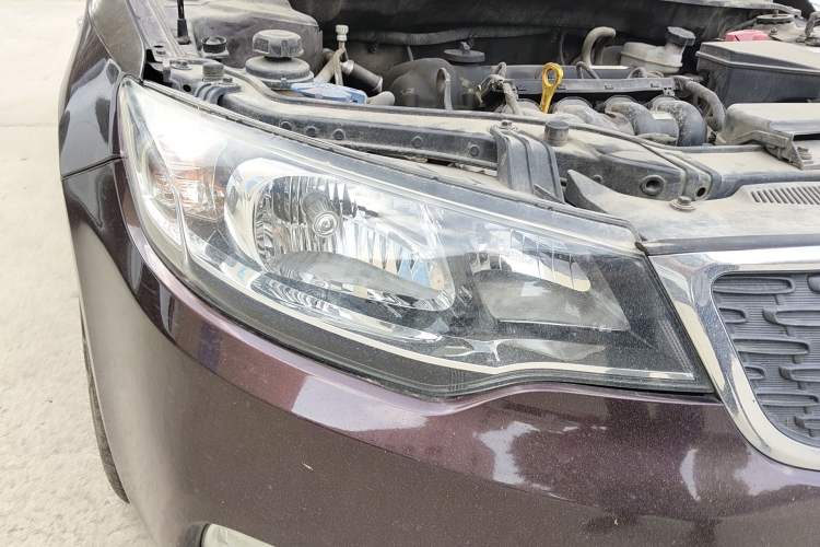 Used Kia Forte 2014 1.6L MT GL Right Front Headlight
