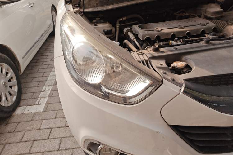 Used Hyundai ix35 2010 2.0L Automatic Two-Wheel Drive Elite Edition GLS