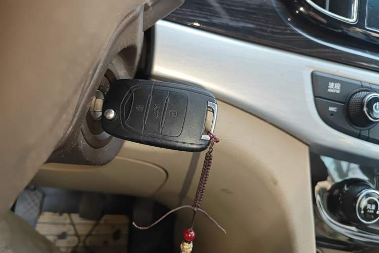 Used Baojun 730 2016 1.5T Manual Luxury Edition 7 Seats
