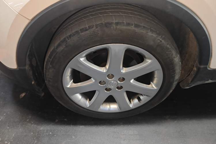 Used Buick Encore 2015 1.4T Manual Two-Wheel Drive Urban Advanced Model
