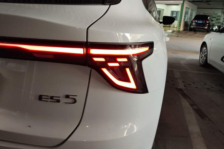 Used MG ES5 2025 515plus Rear-Drive Version Exterior 1