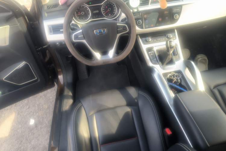 Used Geely Auto Emgrand X7 Sport 2018 2.0L Manual Two-Wheel Drive Zhiya Version Steering Wheel