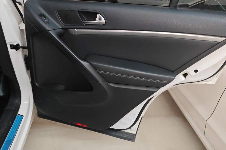 Used Volkswagen Tiguan L 2016 280TSI Automatic Two-Wheel Drive Silk Road Comfort Edition