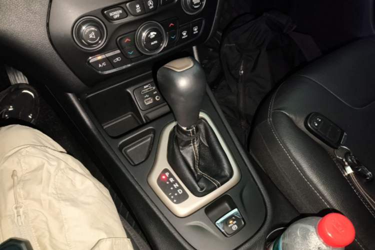 Ojetý Jeep Cherokee 2017 2.0L Superior Edition
