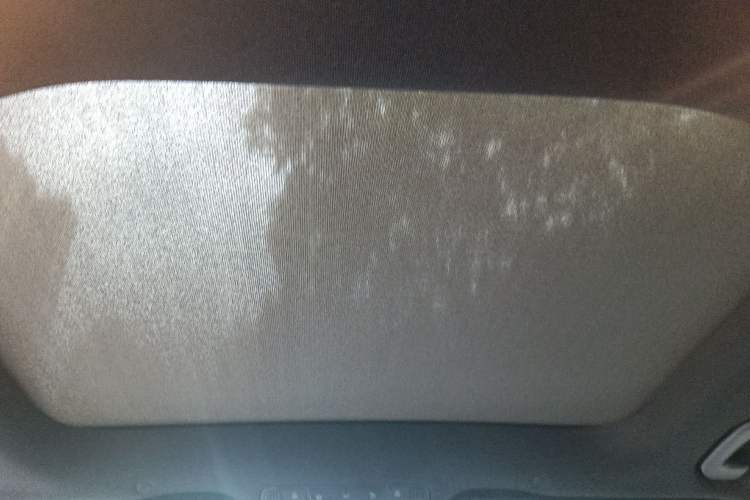 Used Mercedes-Benz GLC 2022 Refreshed GLC 260 L 4MATIC Dynamic Edition Headliner