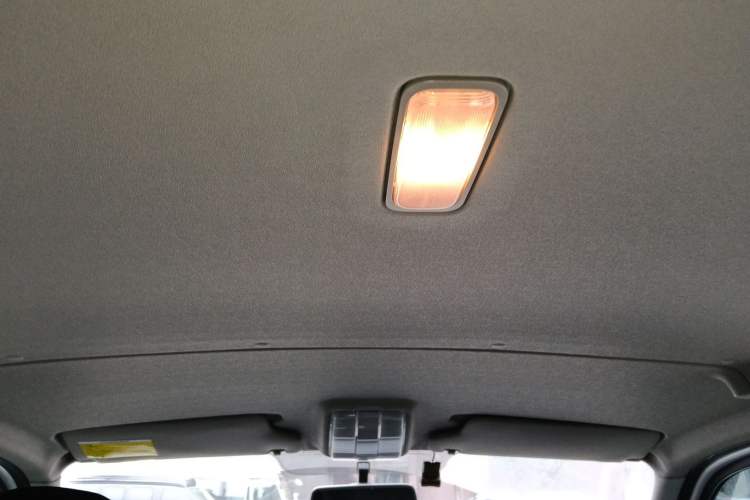 Used SAIC MAXUS Xintu V80 2025 PRO Aoyuntong 2.0T Automatic Long Wheelbase Ultra-Low Roof 6/7/8/9-Seater
