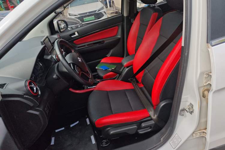 Used BAIC Senova X25 2015 1.5L Automatic Elite Model Left Front Seat