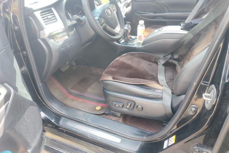 Used Toyota Highlander 2021 2.0T Four-Wheel Drive Prestige Version 7 Seats Driver Seat