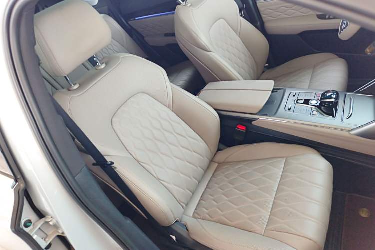 Used BYD Tang New Energy 2024 DM-i Glory Edition 112KM Prestige Model
