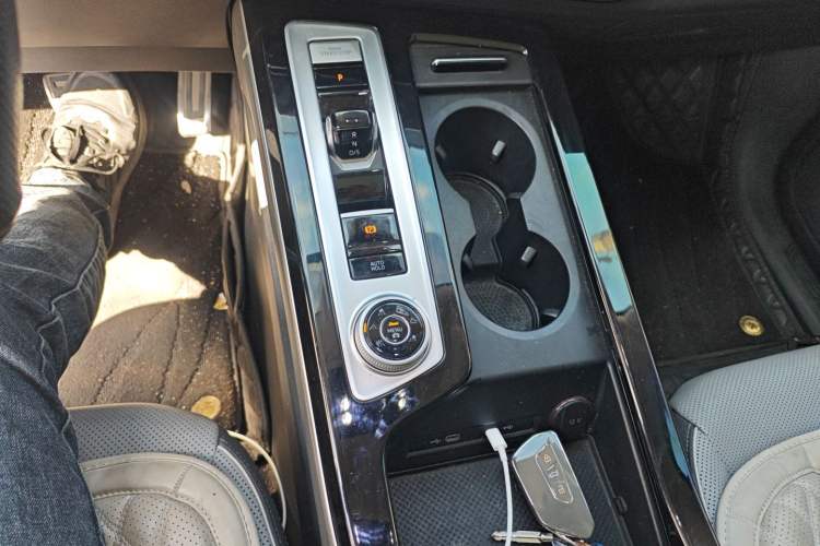 Used Volkswagen Tavendor 2023 380TSI Four-Wheel Drive R-Line First Edition