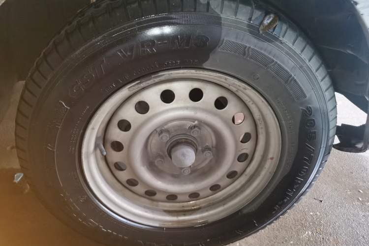 Used Foton MP-X E 2017 2.0L New Express Long Wheelbase 4Q20M