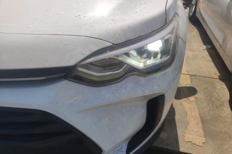 Used Chevrolet Orlando 2019 530T Automatic Mickey Custom Edition (5+2 Seats) – China VI Standard