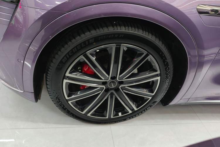 Used Hima Luxeed R7 2025 Extended-Range 331km Ultra Exterior 4