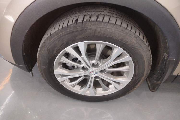 Used Buick Envision 2022 Encore Plus 652T Five-Seat All-Wheel-Drive Luxury Model