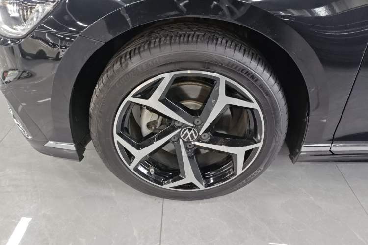 Used Volkswagen Magotan 2023 2 Million Units Commemorative Edition 330TSI DSG Luxury Version