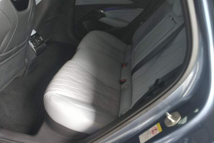 Used BYD Seal 2022 700 km Long-Range Rear-Wheel-Drive Version
